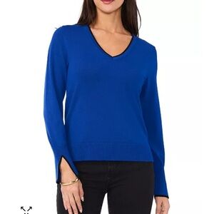 Sam & Jess
Women's V-Neck Split-Cuff Long-Sleeve Sweater